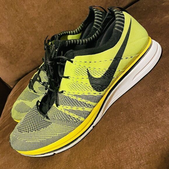 2012 NIKE FLYKNIT TRAINER+ ONE RACER VOLT NEON YELLOW WHITE BLACK 532984-700 14 - Picture 3 of 15